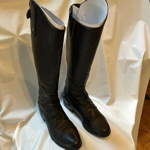 Ariat Heritage Contour Field Zip riding boots, black Size 8 SHORT/SLIM